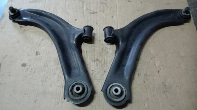 Bracci oscillanti anteriori Renault Modus 1.2 del 2007