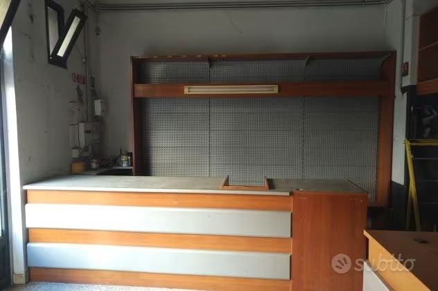 ARREDO COMMERCIALE