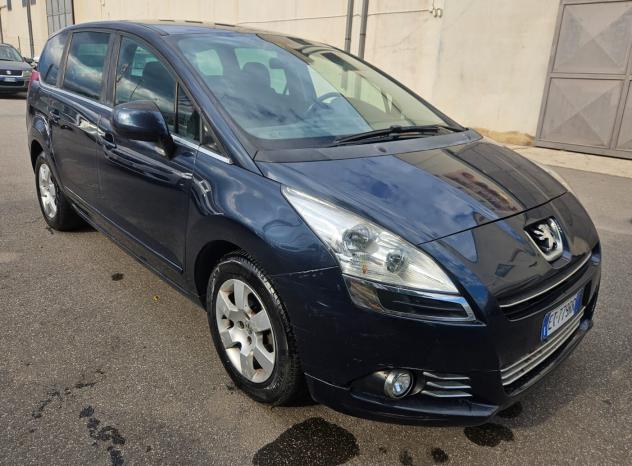 Peugeot 5008 1.6 HDi 115CV Business - Foto 2
