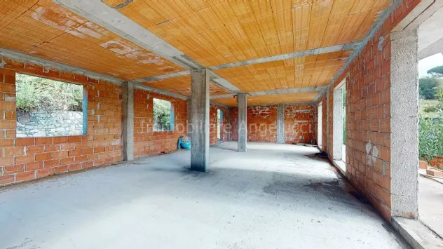 VILLA IN COSTRUZIONE a Toirano (SV)