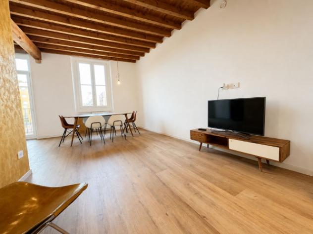 Appartamento di 85 m² con 3 locali in affitto a Milano