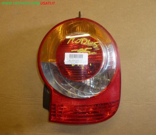 FANALE POST.D. FRECCIA ARANCIO RENAULT MODUS (J77) Parti elettriche Fanaleria Fanali Fanale post. sx. RENAULT - MODUS - 01-10-2004 - 01-02-2008
