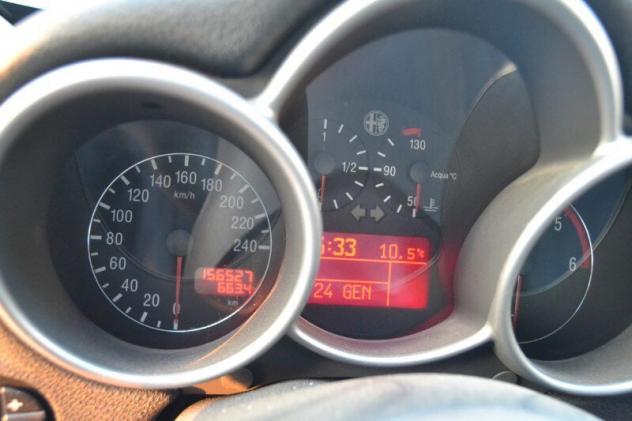 Alfa Romeo 147 1.9 JTD (115 CV) cat 5p. Distinctive - Foto 9