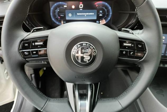 Alfa Romeo Junior 1.2 136 CV Hybrid eDCT6 Speciale - Foto 4