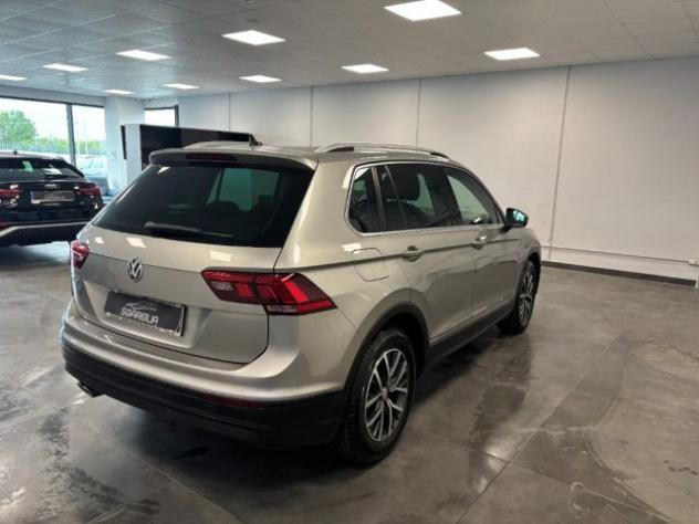 VOLKSWAGEN Tiguan 1.6 TDI Sport BlueMotion Technology rif. 23944797 - Foto 6