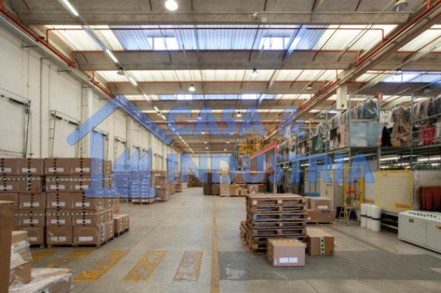 Immobile di 5050 m² con più di 5 locali in affitto a Rho - Foto 8