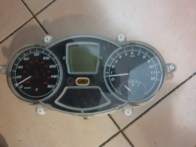 STRUMENTAZIONE CONTACHILOMETRI PIAGGIO MP3 125 250 2006 2008