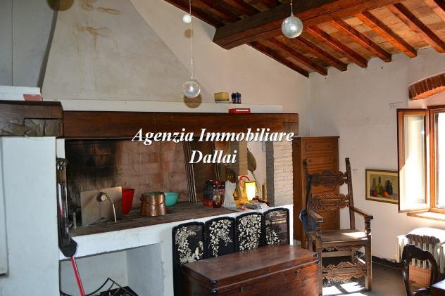 Vicchio - Porzione di colonica con giardino, annesso e posti auto - Foto 12