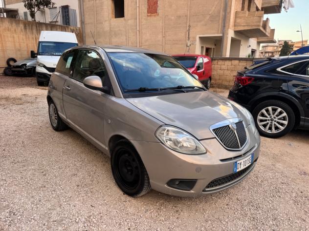 Lancia Ypsilon 1.4 Oro Ecochic GPL - Foto 2