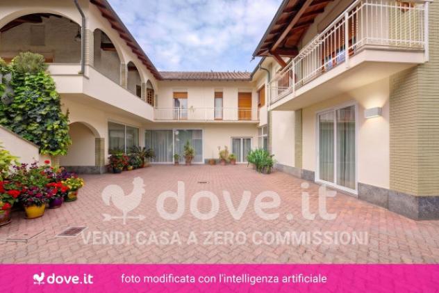 Casa indipendente di 367 m² con più di 5 locali in vendita a Tradate - Foto 3