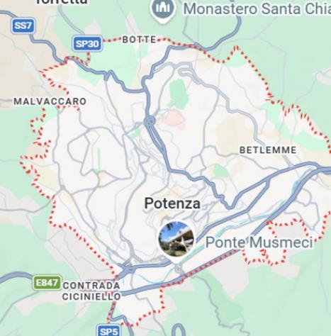 Immobile in asta di 80 m² con più di 5 locali in vendita a Potenza - Foto 9