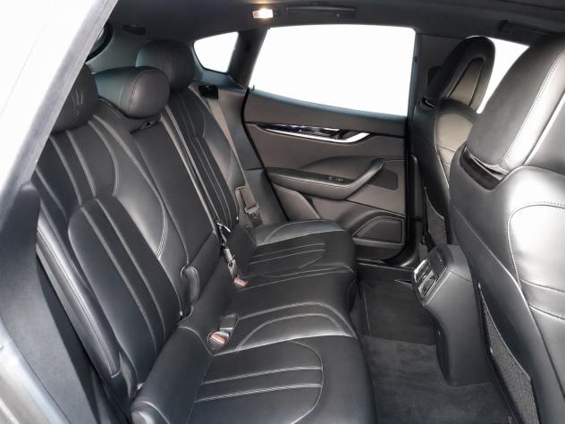 Maserati Levante V6 Diesel 275 CV AWD - Foto 9