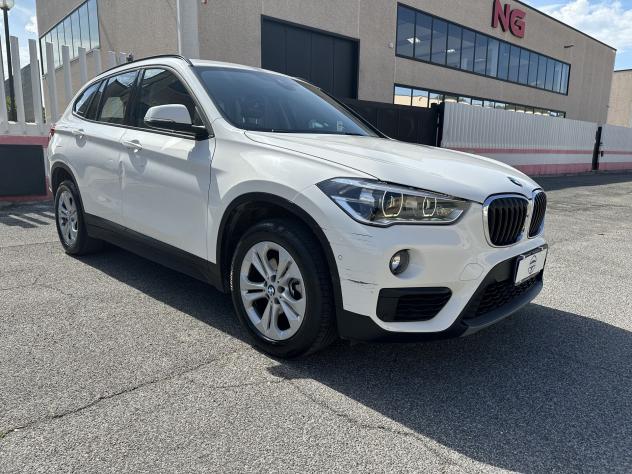 BMW X1 sDrive 18d Business Automatic 150cv - Foto 8