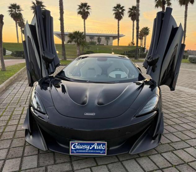 MCLAREN 570S ALLESTIMENTO 600 LT rif. 23995775 - Foto 2