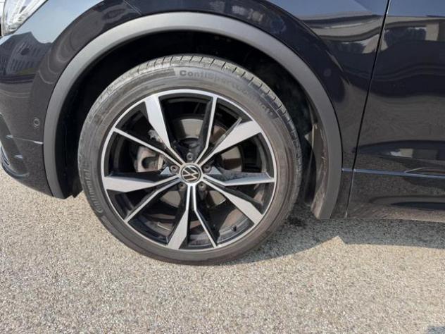 VOLKSWAGEN Tiguan 2.0 TDI 200 CV SCR DSG 4MOTION R-Line rif. 23414332 - Foto 5