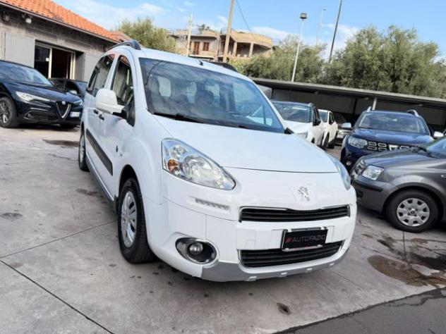 PEUGEOT Partner Tepee 1.6 e-HDi 92 CV S&S Outdoor rif. 24182334 - Foto 5