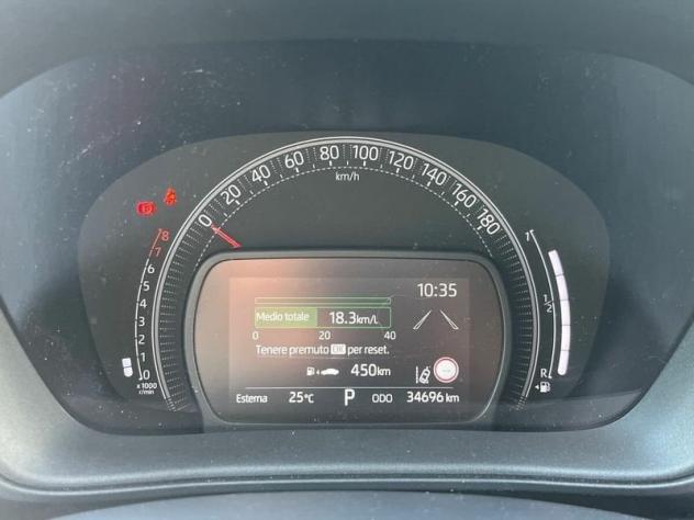 Toyota Aygo X 1.0B (72 CV) Lounge S-CVT - Foto 8