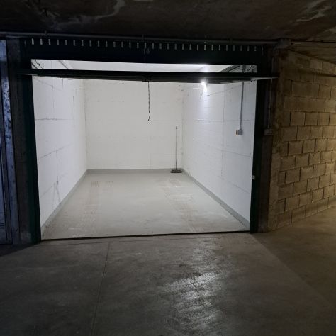BOX SEGRATE DA PRIVATO