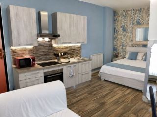 Monolocale ristrutturato con terrazzo- bovisa