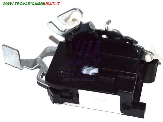 SERRATURA SPORTELLO FIAT DUCATO 94 ANTERIORE DX FT95062 Carrozzeria  Lamierati esterni  Porte  Serratura porta a