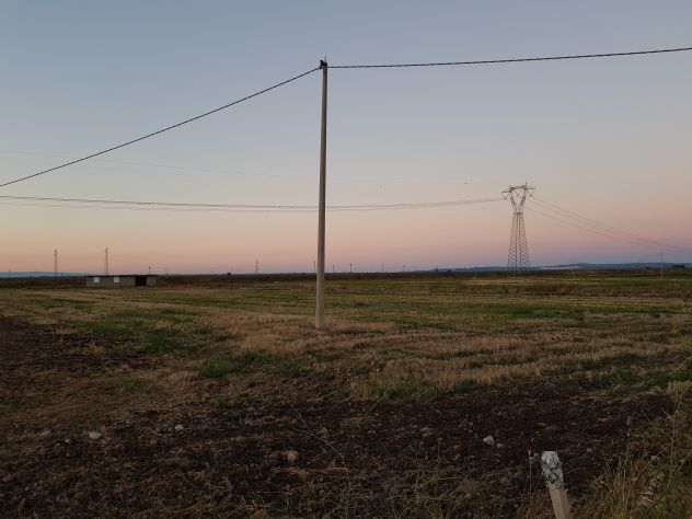 HAI BISOGNO DI UN TERRENO E DI UN LOCALE USO ARTIGIANALE ZONA S.S. 655 - Foto 8