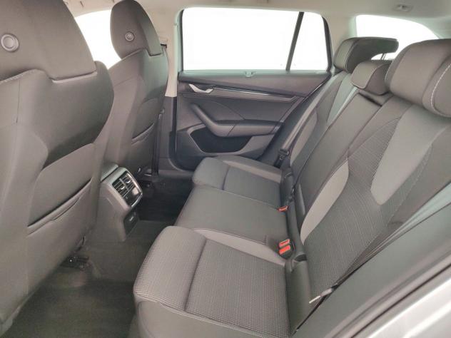 Škoda Octavia Wagon 2.0 TDI 150 CV SCR DSG Executive - Foto 10