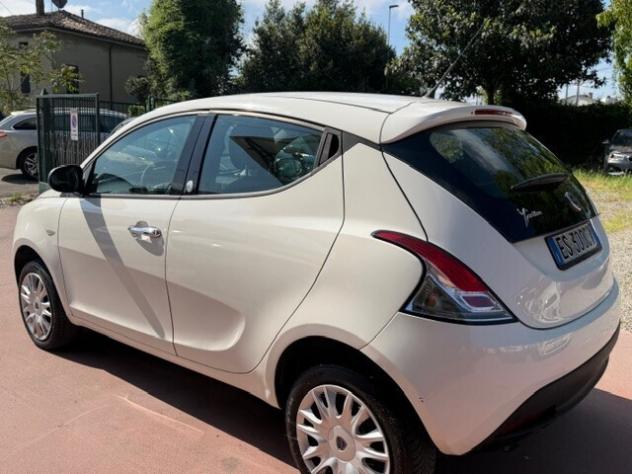 Lancia Ypsilon 0.9 TwinAir 85 CV 5 porte Metano Ecochic - Foto 7