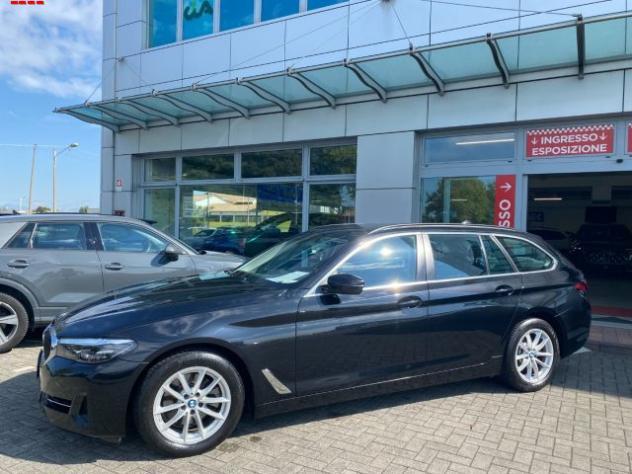 BMW 520 d 48V xDrive Touring Business rif. 24093517 - Foto 2