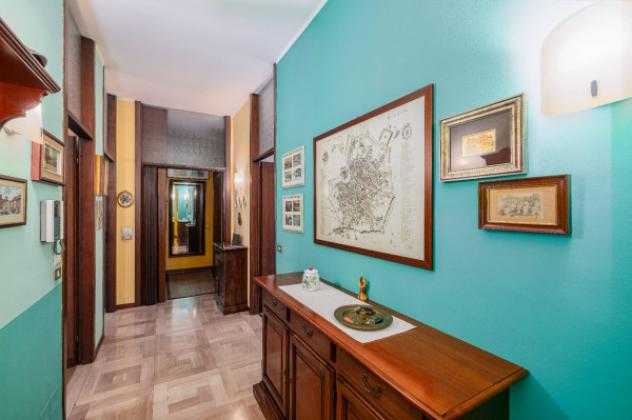 Appartamento di 112 m² con 3 locali e box auto in vendita a Rho - Foto 3
