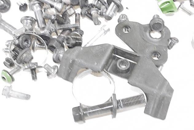 SET BULLONERIA VITI GENERICO KAWASAKI Z 750 2003 - 2006 BOLTS SET - Foto 3