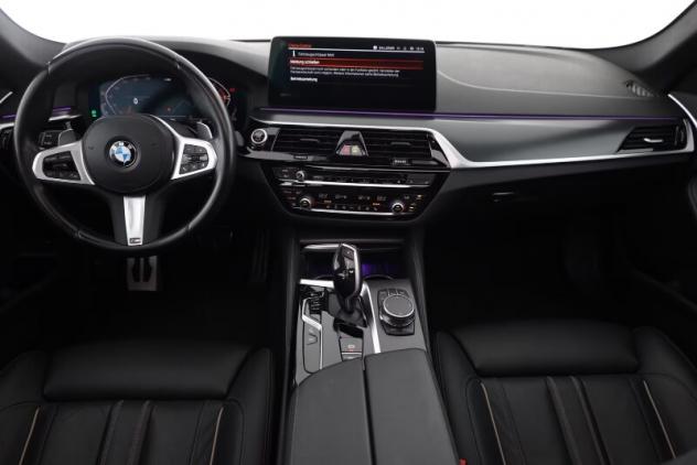 BMW Serie 5(G30/31/F90) 520d 48V xDrive Msport - Foto 9