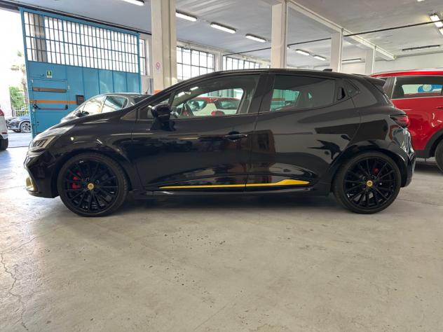 Renault Clio TCe 220CV EDC 5 porte Energy R.S. Trophy - Autonavigli - Foto 2