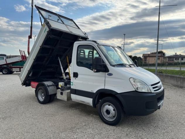 IVECO 35C10 con cassone ribaltabile trilaterale rif. 24013261 - Foto 2