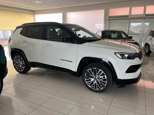 Jeep Compass 1.5 Turbo MHEV T4 96kW Summit DDCT - Foto 6
