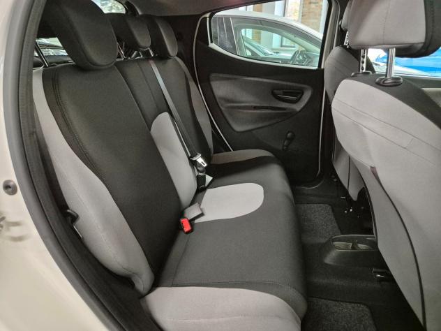Lancia Ypsilon 1.2 69 CV 5 porte Silver - Foto 7