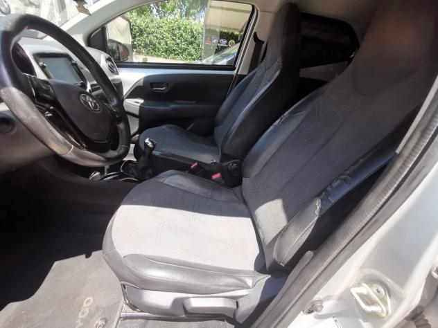 Toyota Aygo 1.0 VVT-i 72 CV 5 porte x-clusiv - Foto 9