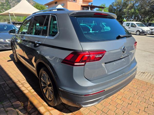 Volkswagen Tiguan 2.0 TDI 150 CV SCR DSG Elegance - Foto 2
