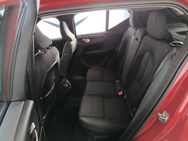 Volvo XC40 T2 Automatico Momentum Pro IVA ESPOSTA - Foto 9