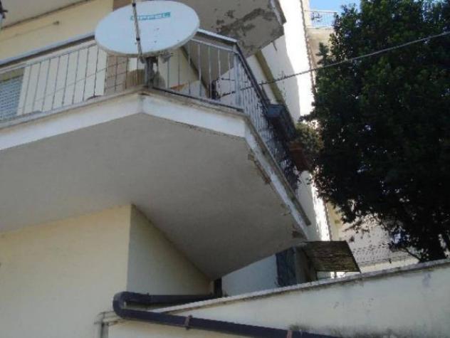 Immobile in asta di 170 m² con più di 5 locali e box auto in vendita a Fermo - Foto 2