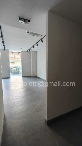 AFFITTASI Negozio di 86 mq con 2 Ampie Vetrine in Via Ugo Ojetti (Zona Talenti) - Foto 8