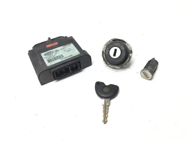 PIAGGIO LIBERTY 125 BLOCCHETTO ACCENSIONE SERRATURA CENTRALINA E CHIAVE 2001