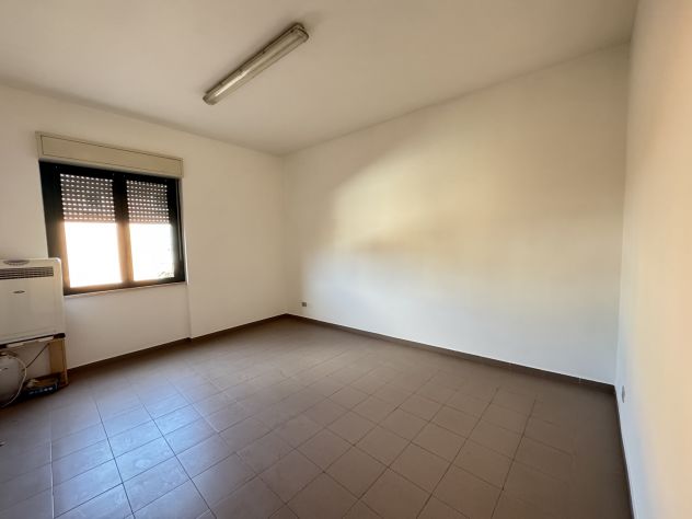 APPARTAMENTO CENTRALISSIMO CON ASCENSORE - Foto 4