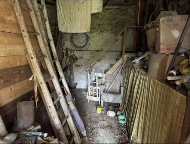 Immobile in asta di 99 m², box auto in vendita a Settimo Vittone - Foto 2