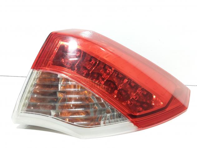 STOP FANALE POSTERIORE DESTRO RENAULT Laguna Berlina 5° Serie M9R 742, M9R 744, M9R 746, M9R 748, M9R 754, M9R 802, M9R 805, M9R 808, M9R 814, (07)