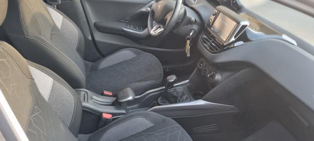 Peugeot 2008 BlueHDi 100 S&S SOLO 67MILAKM - Foto 4