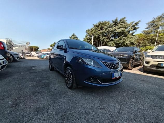 Lancia Ypsilon 1.0 FireFly 70cv Hybrid Gold Plus - Foto 3