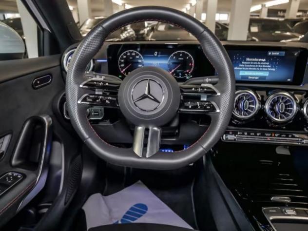 MERCEDES-BENZ A 200 d Premium Amg - LANE ASSIST CAMERA PDC rif. 22789737 - Foto 9