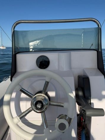 Gommone Selva Evolution D.570 2022 – Murena 40 XSR EFI – 230 h – Full Optional - Foto 7