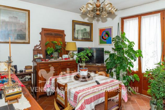 Casa indipendente di 150 m² con più di 5 locali e box auto in vendita a Cetona - Foto 12