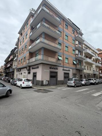 3 Vetrine in vendita a Nettuno